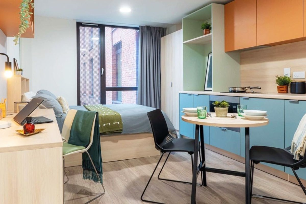 iQ Signal Place x Farrell Furniture